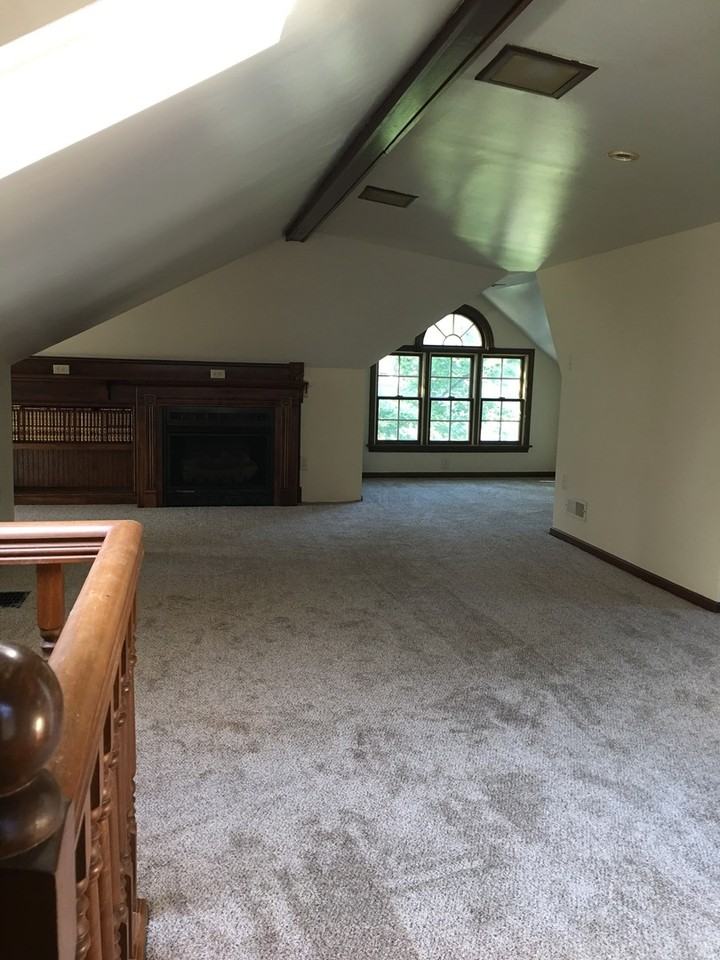 926 Tibbetts Wick Rd - Photo 3 of 36