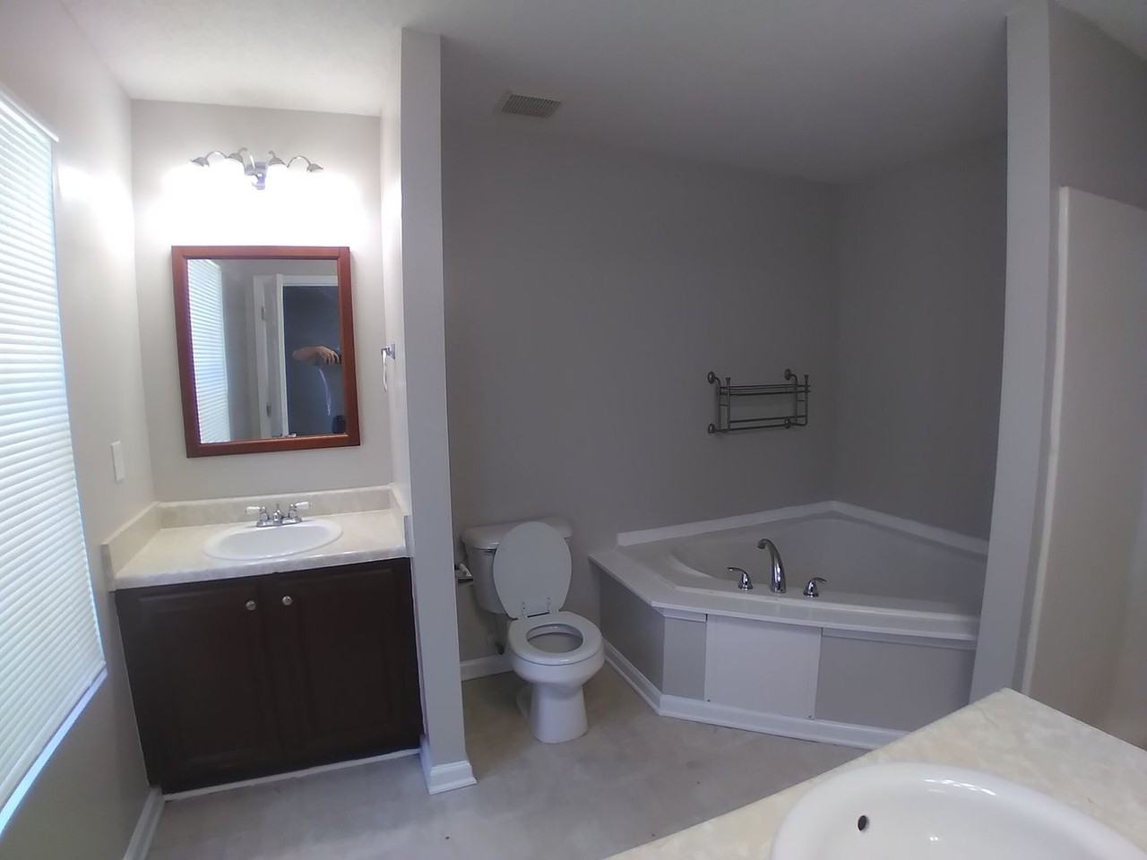 4554 Parkway Cir - Photo 4 of 12