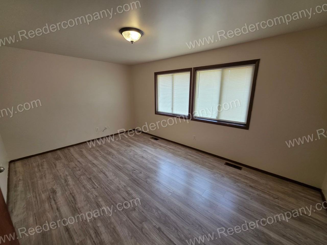 3546 170th Pl - Photo 6 of 12