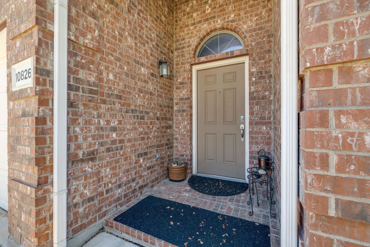 10826 Calderwood Ln - Photo 5 of 34