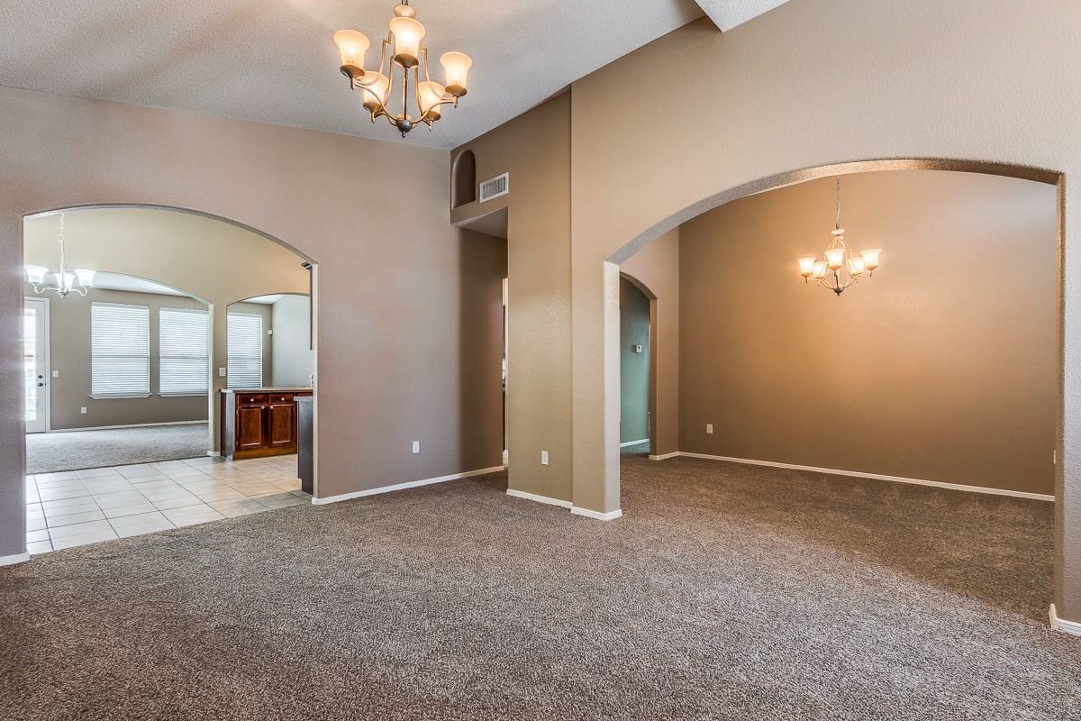 12720 Cozy Prairie Court - Photo 4 of 27