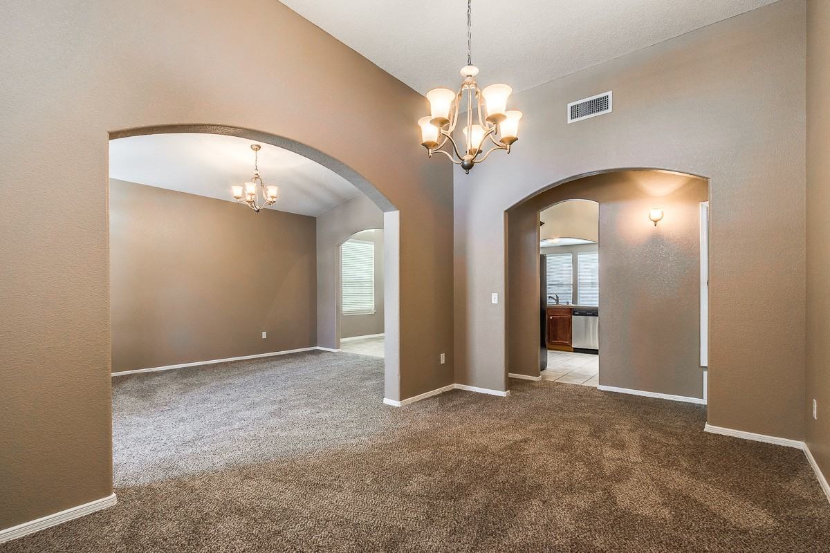 12720 Cozy Prairie Court - Photo 6 of 27