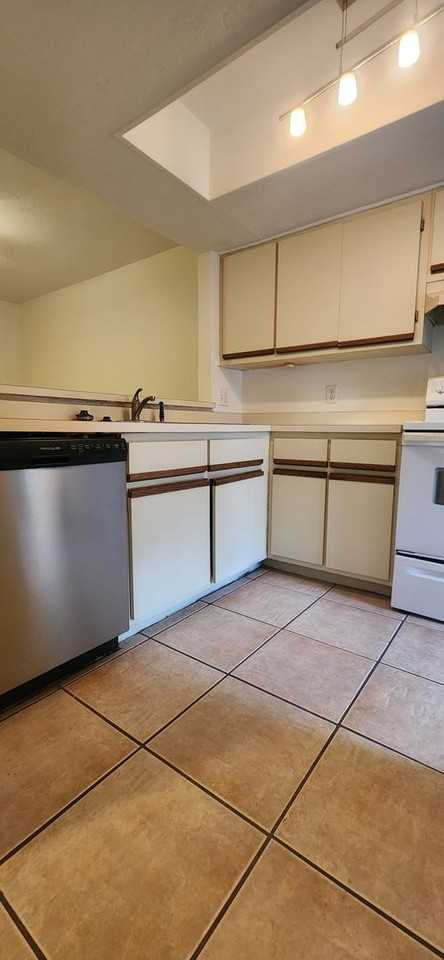 5428 Sw 4th Pl - Photo 2 of 12