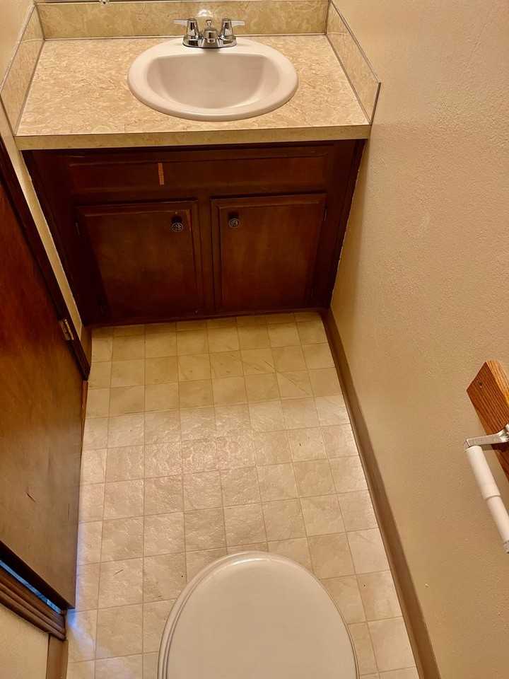 162 Se Atwood Ave - Photo 5 of 19