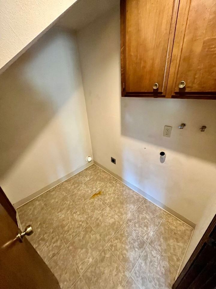 162 Se Atwood Ave - Photo 6 of 19