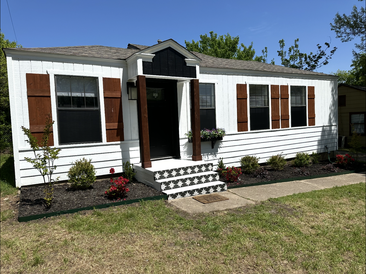 5020 Langley Rd - Photo 2 of 8