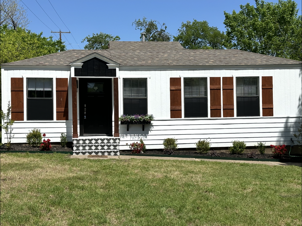 5020 Langley Rd - Photo 3 of 8