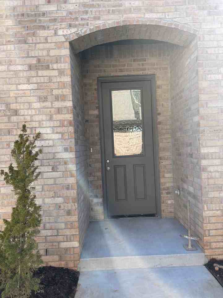 4506 Enclave Cir - Photo 2 of 23