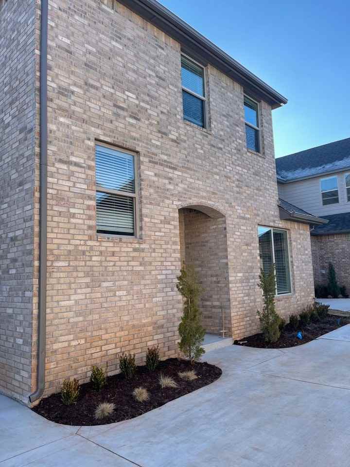 4506 Enclave Cir - Photo 4 of 23