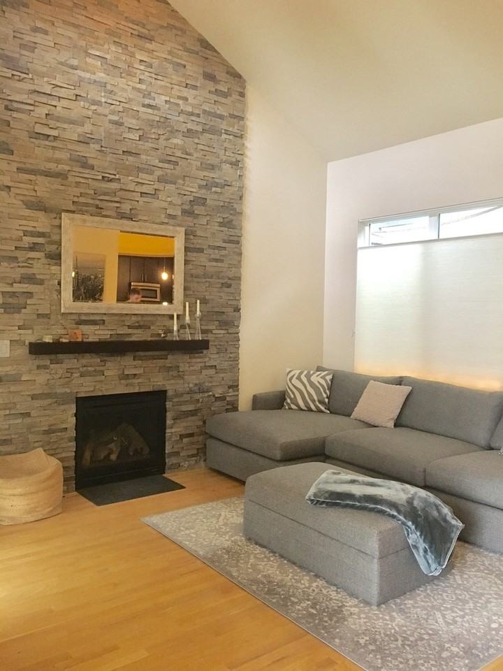 2381 Hecla Dr - Photo 3 of 44