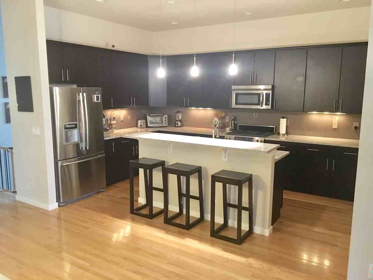 2381 Hecla Dr - Photo 5 of 44