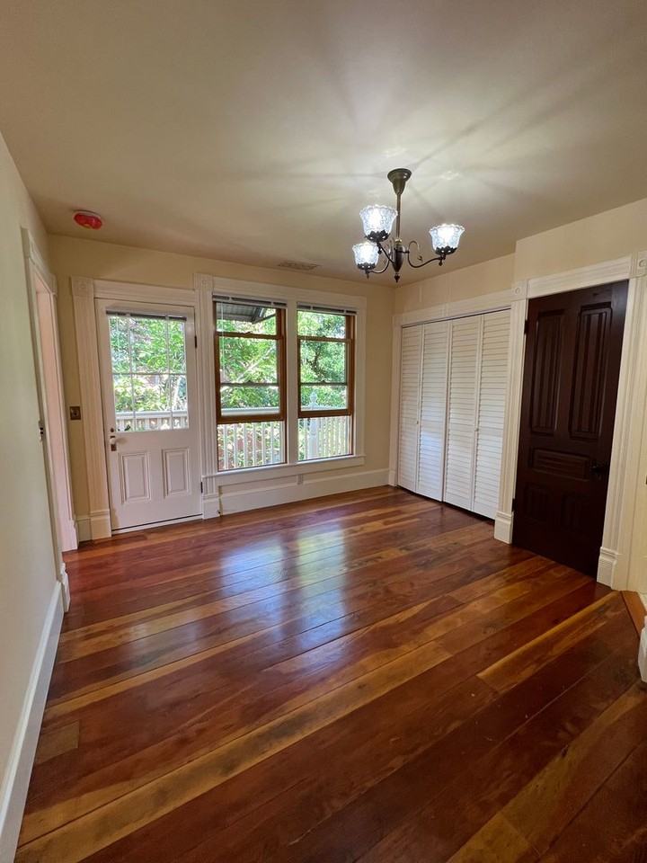 110 Richardson St - Photo 6 of 15