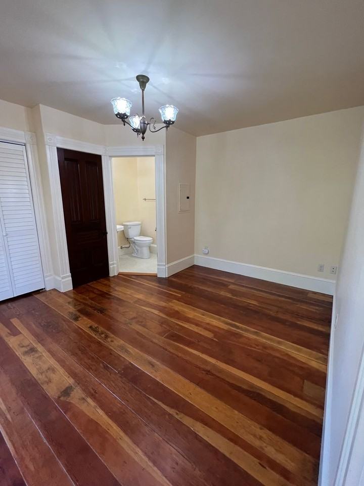 110 Richardson St - Photo 7 of 15