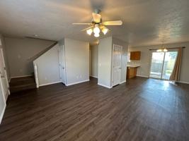 featured image of 441 Sunland Dr #4