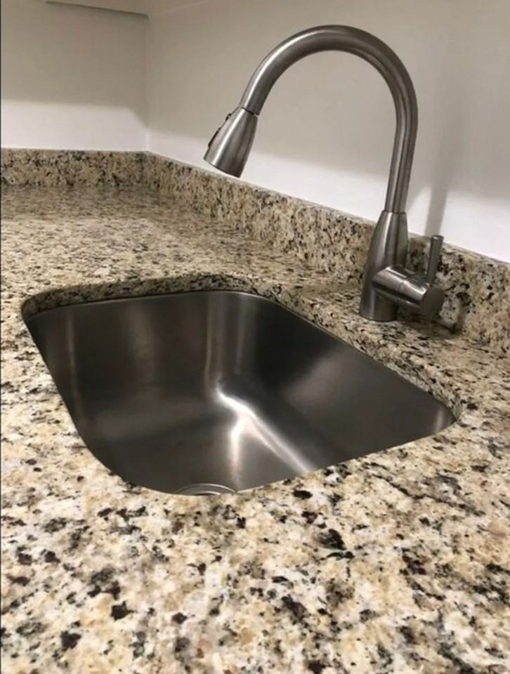 Walter Reed Apartments - Photo 4 of 4
