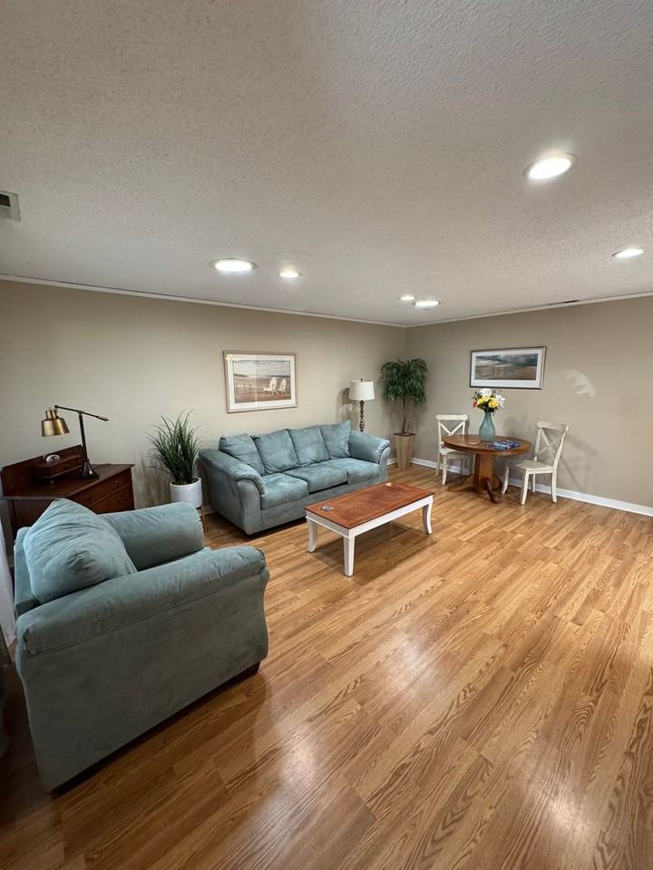 1710 Brighton Ave - Photo 2 of 20