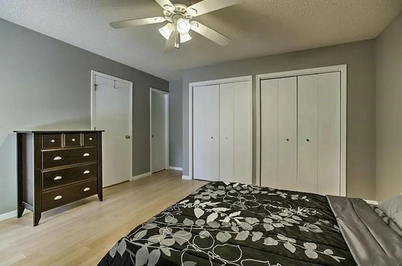 203 Deerfield Ln - Photo 3 of 14