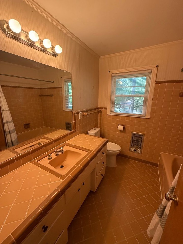 105 Lone Oak Dr - Photo 5 of 12