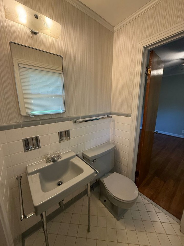 105 Lone Oak Dr - Photo 7 of 12