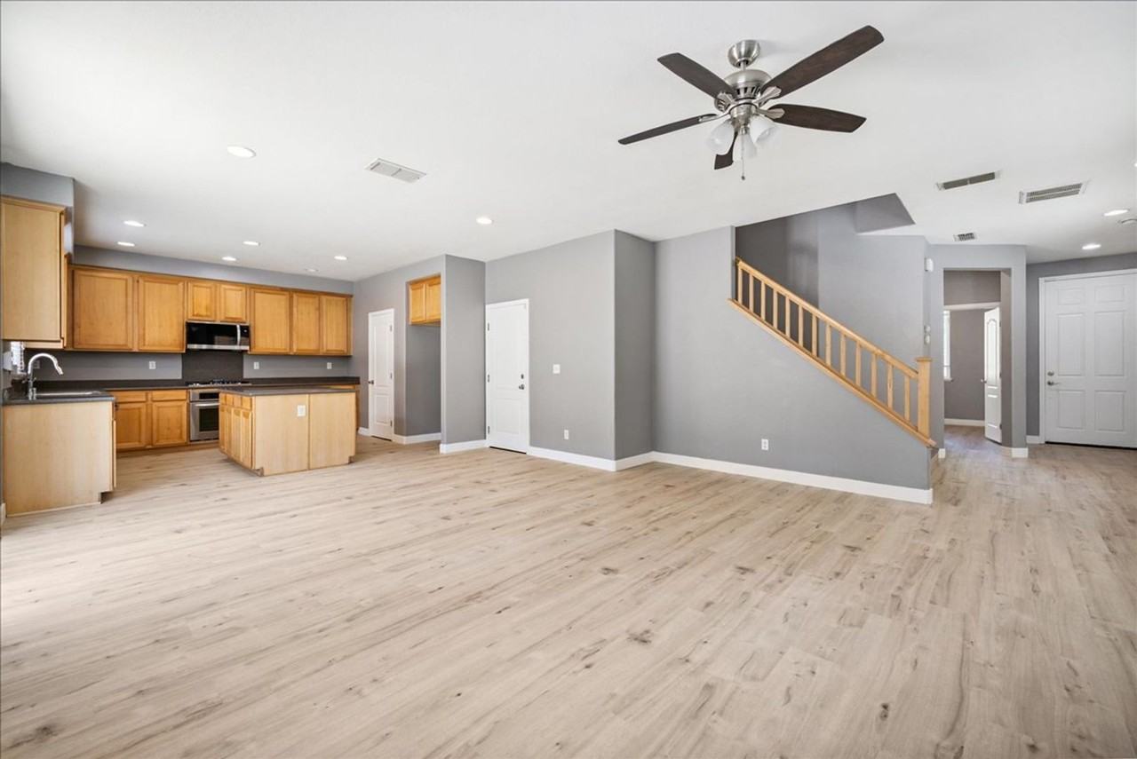 5457 Shennecock Way - Photo 7 of 30