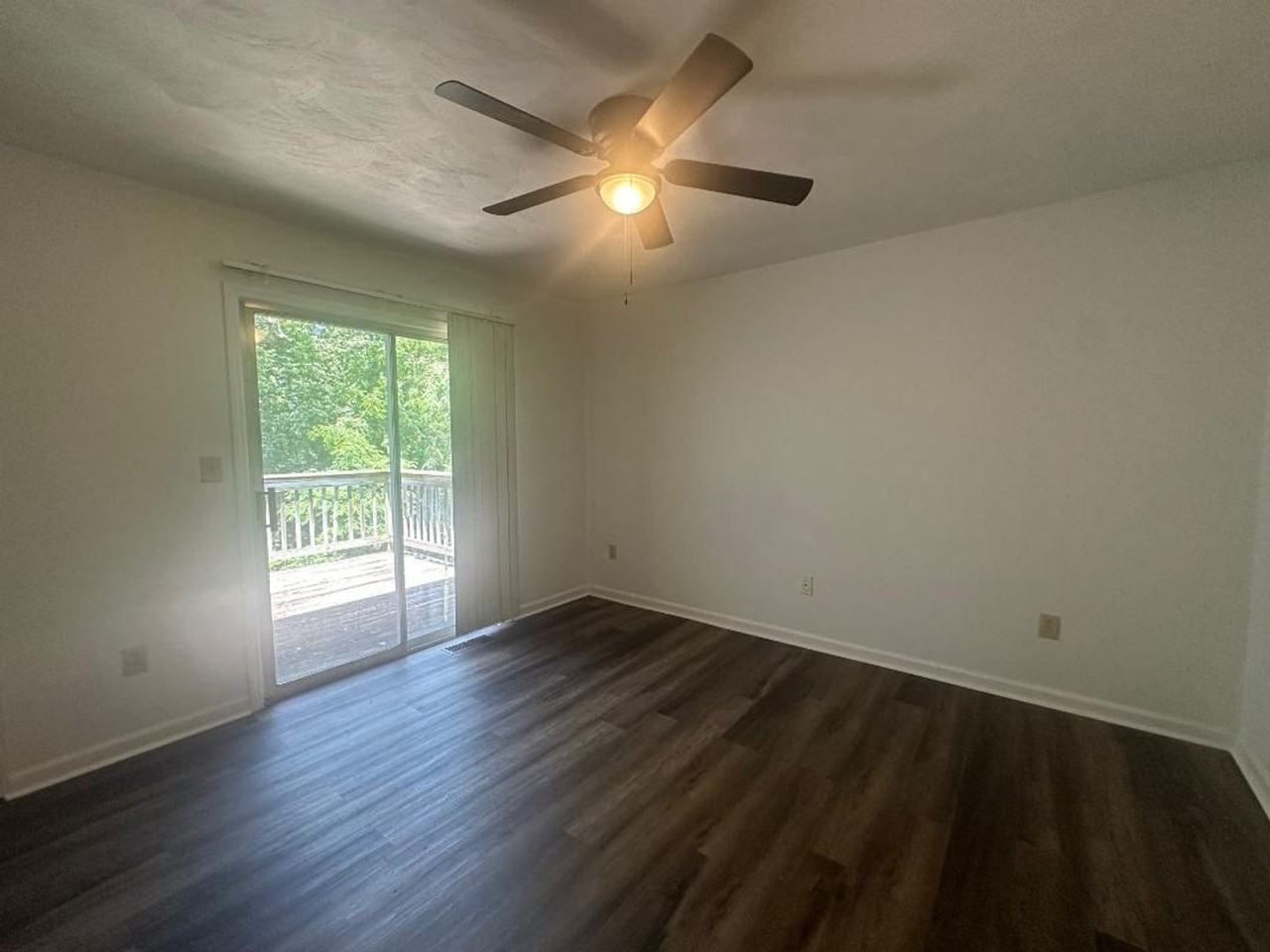 5309 Century Dr - Photo 2 of 13