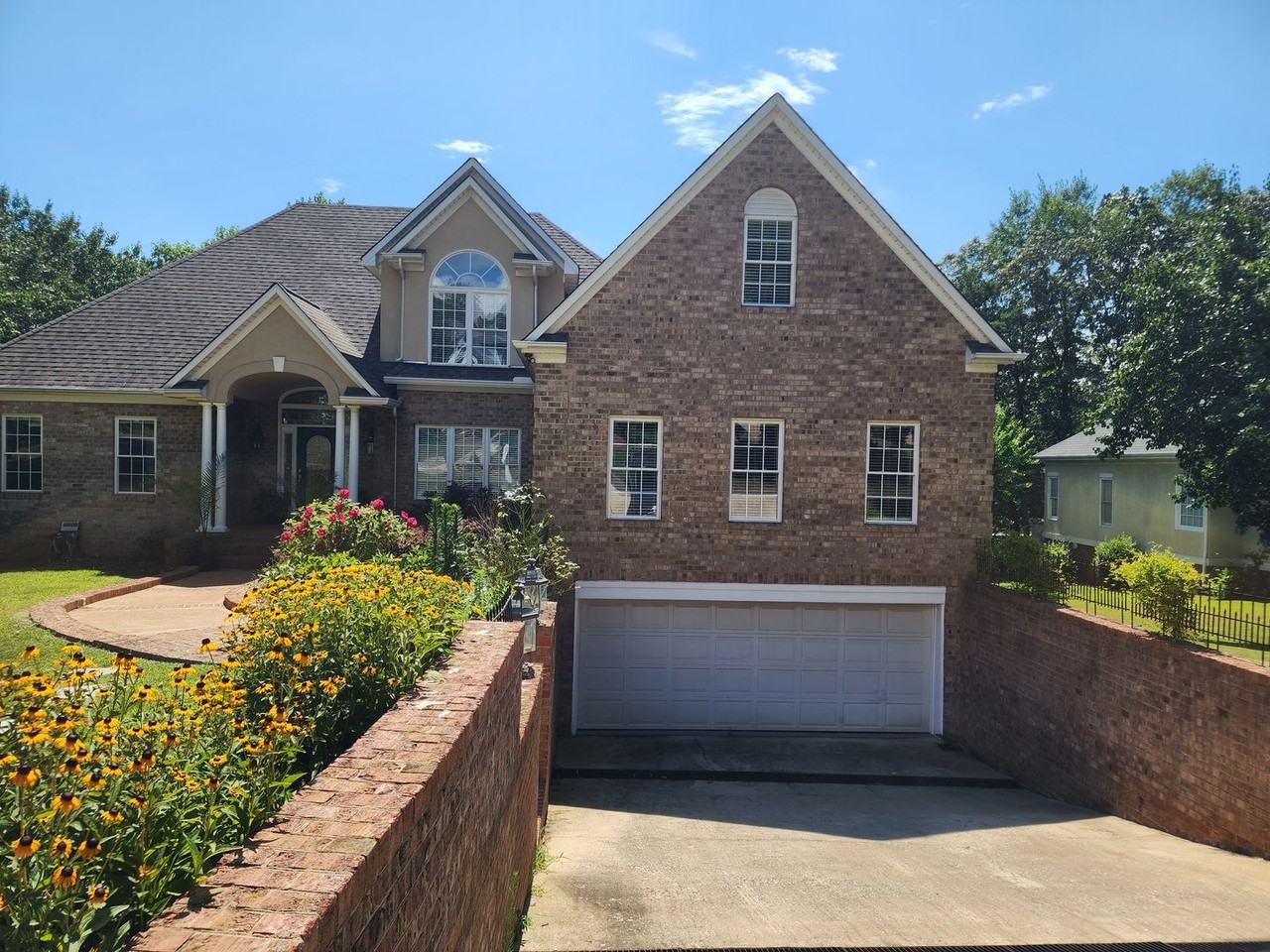 126 Emerald Dr - Photo 3 of 22