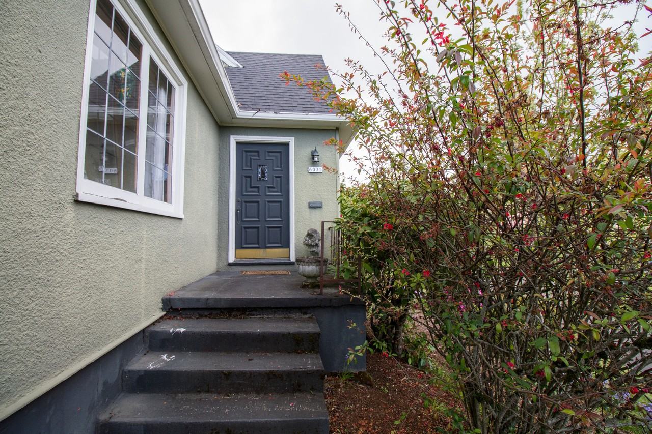 6035 Ne Sacramento St - Photo 2 of 24