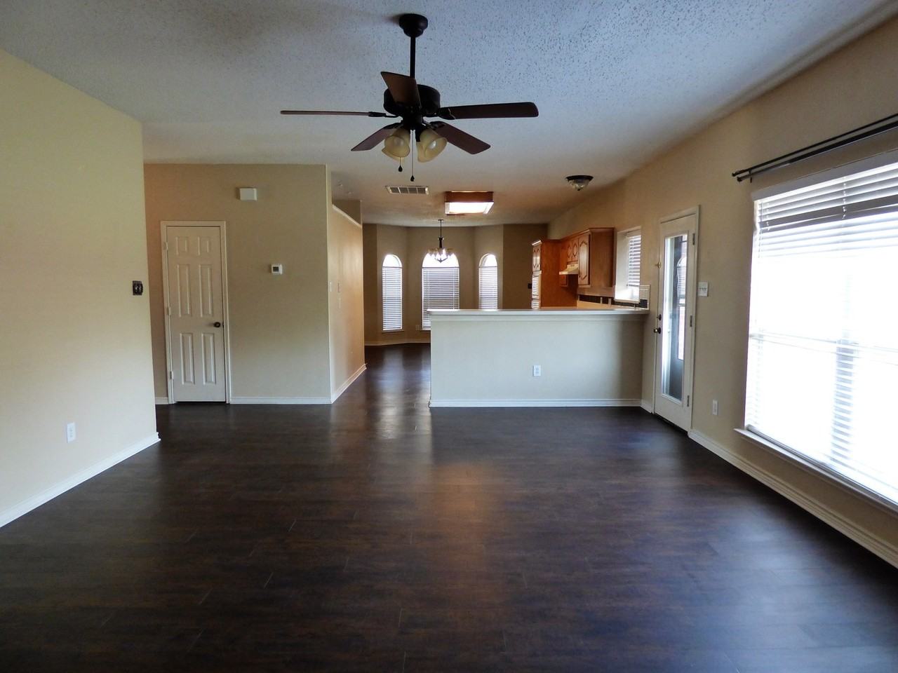 1509 Appalachian Dr - Photo 3 of 17
