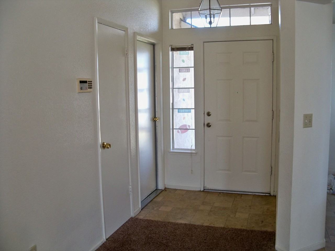 1220 Cribari Dr - Photo 3 of 14
