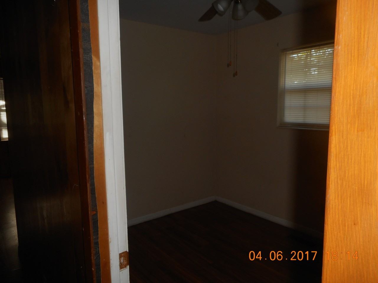 2115 Flipper St - Photo 6 of 13