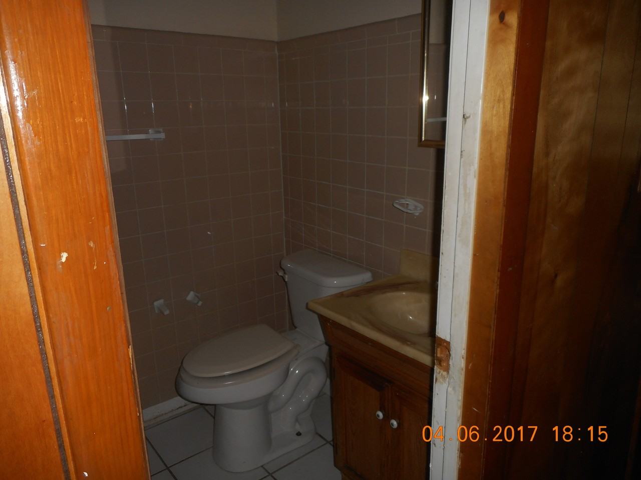 2115 Flipper St - Photo 7 of 13