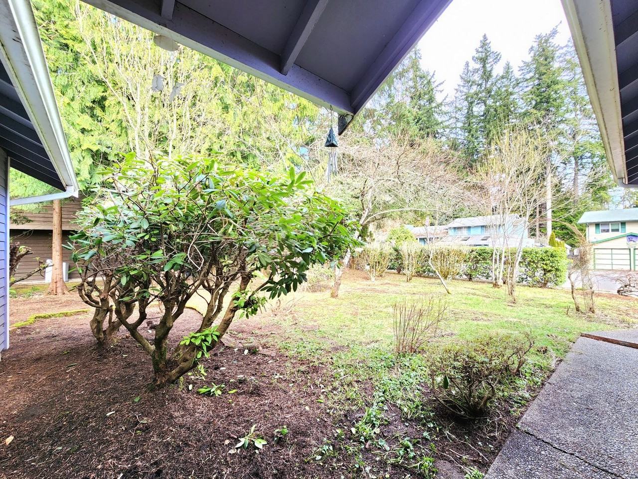 920 104th Pl Se - Photo 3 of 20