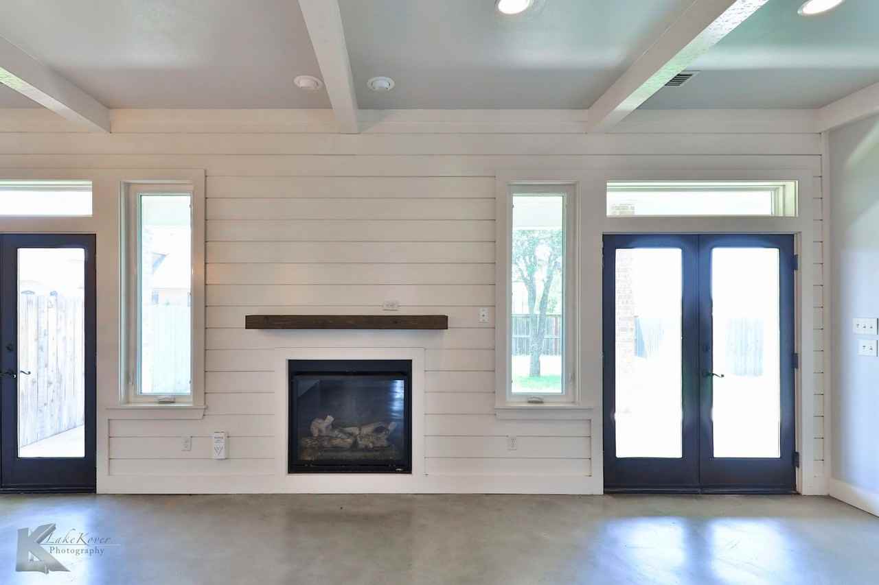 3802 Carrera Ln - Photo 4 of 45