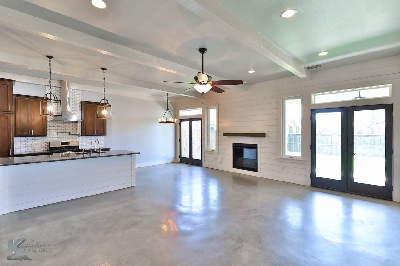 3802 Carrera Ln - Photo 5 of 45