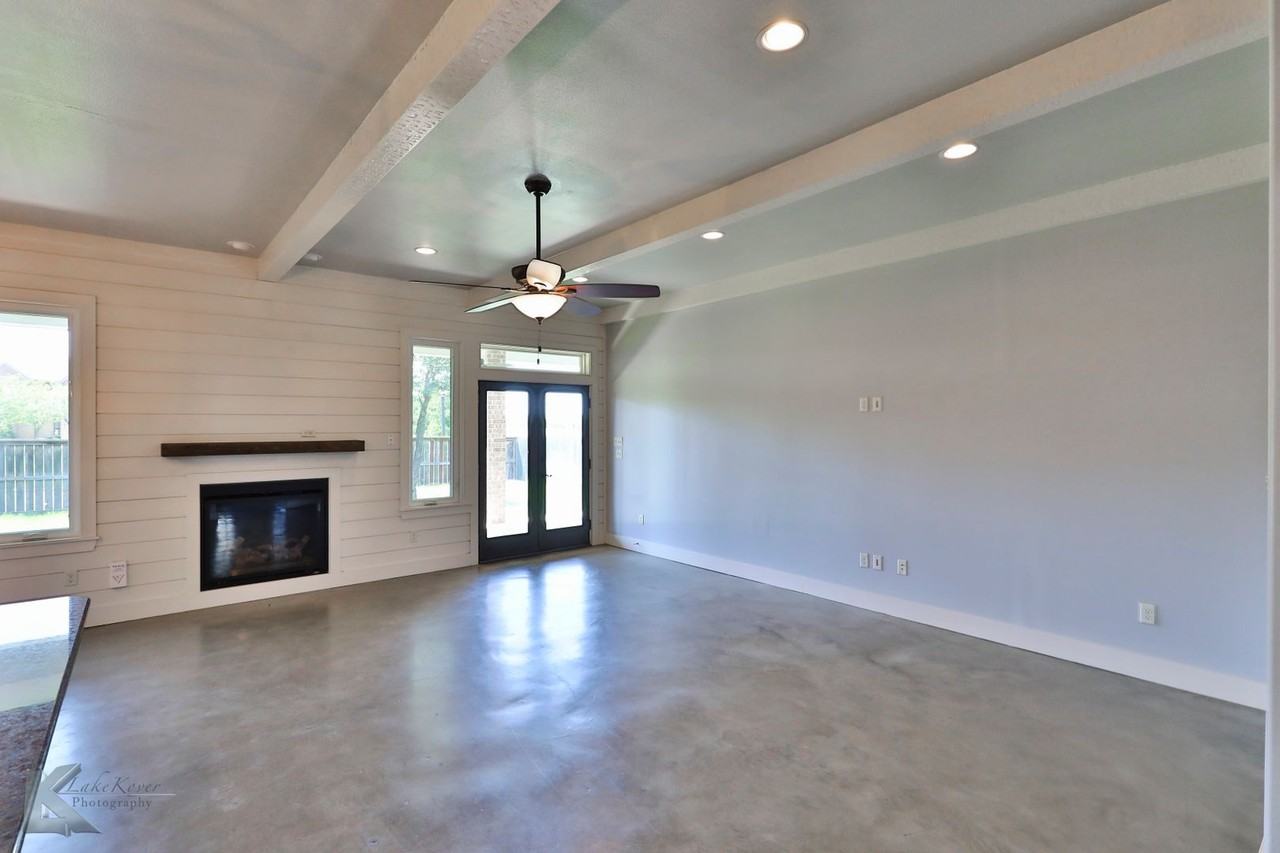 3802 Carrera Ln - Photo 6 of 45