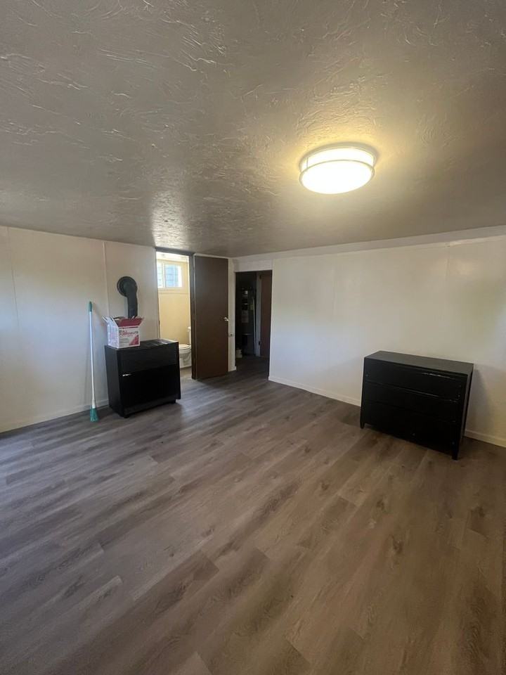 430 W 12th Ave #5 - Photo 2 of 7