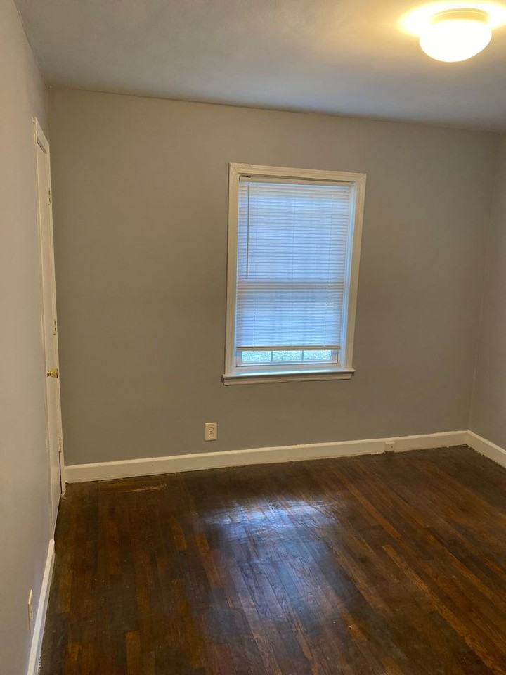 1414 Catherine Simmons Avenue #4 - Photo 7 of 12