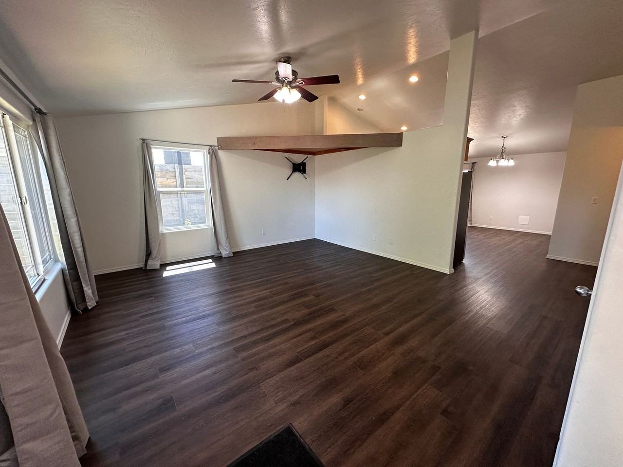 1078 S 7th St - Photo 2 of 17