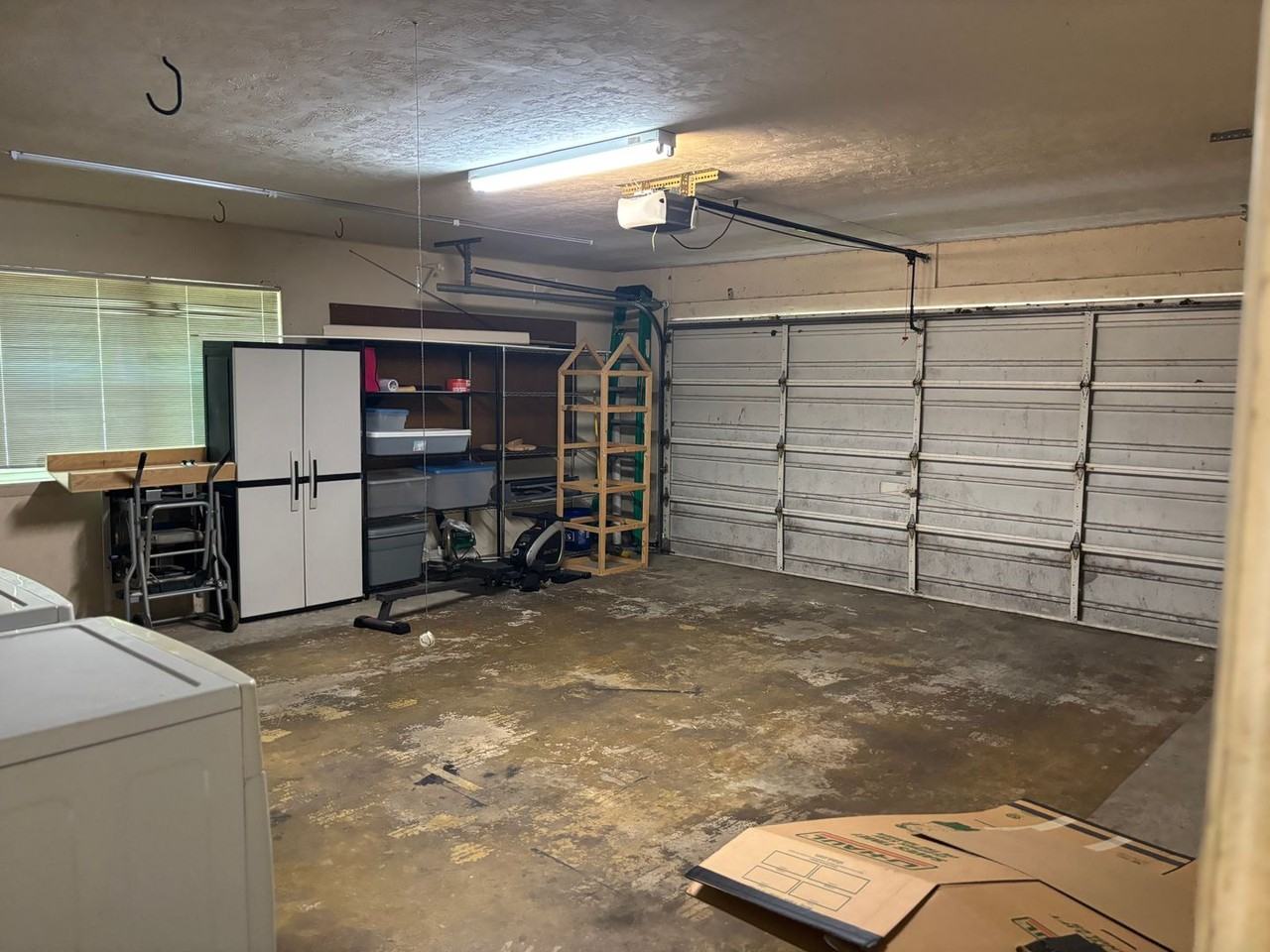 3647 Nw 7th Pl - Photo 5 of 27