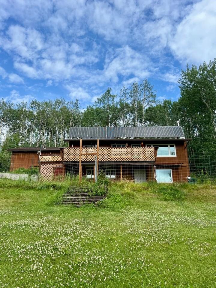 1569 La Rue Ln - Photo 3 of 48