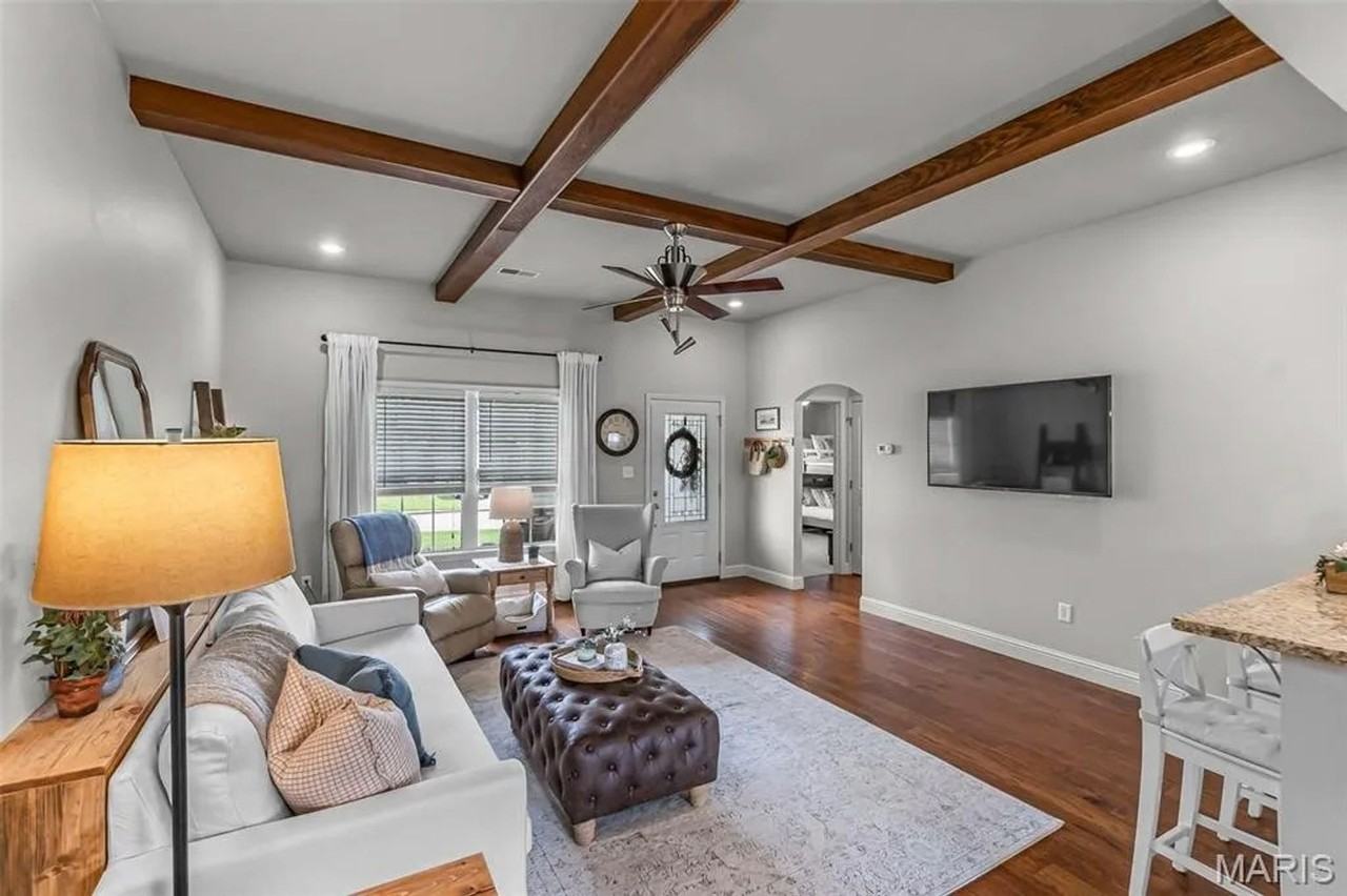 147 Old Town Ln - Photo 3 of 12