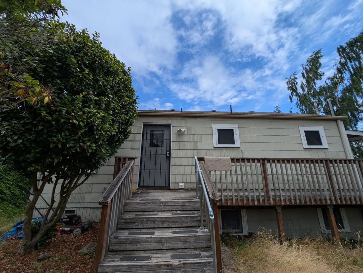 1611 Trenton Ave - Photo 3 of 26