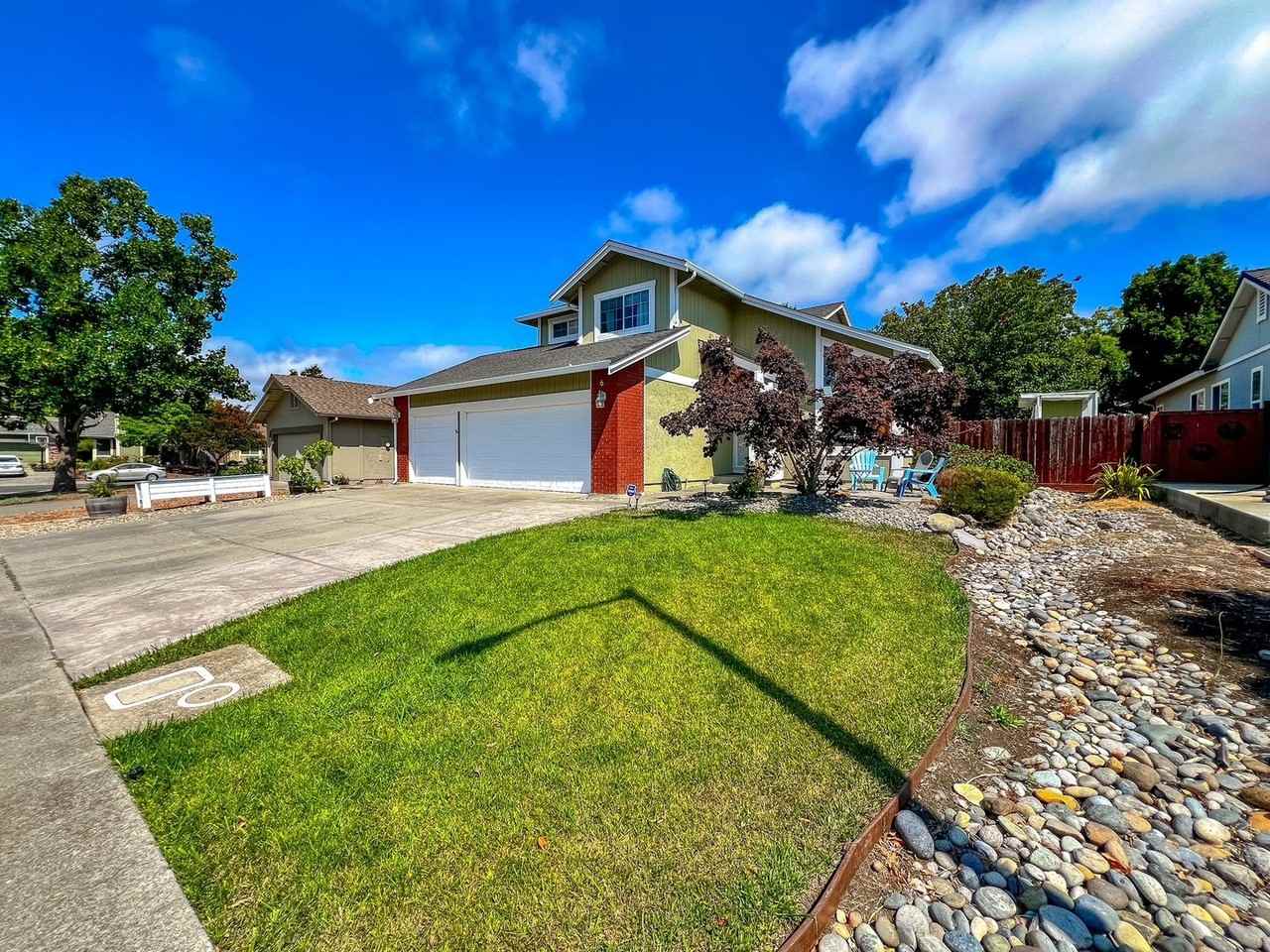 6 Orange Blossom Ct - Photo 2 of 37