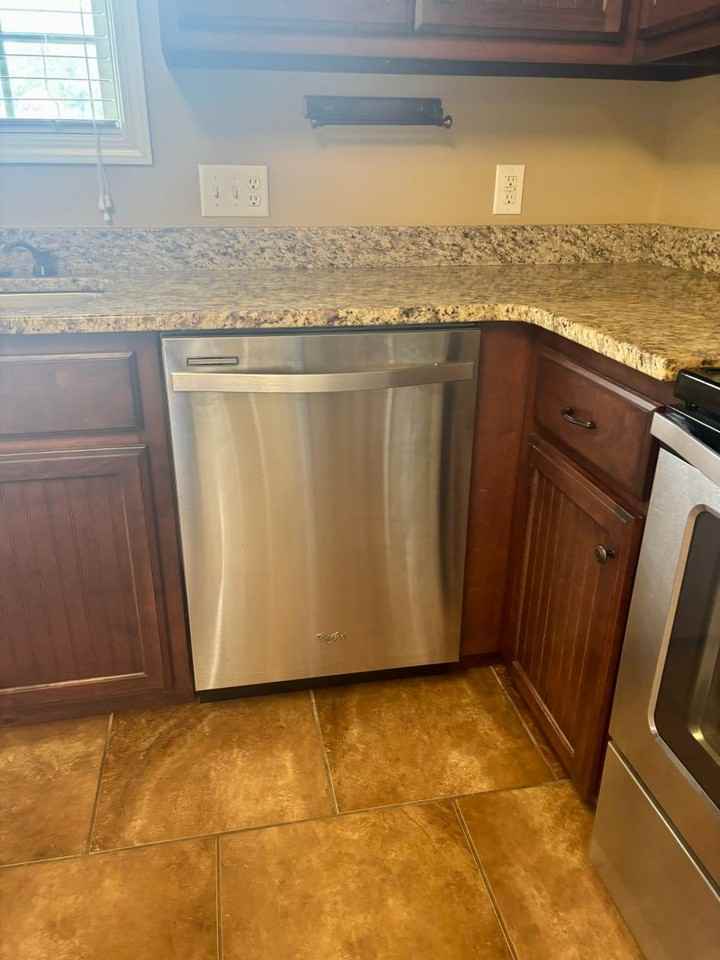 65 Birch Hollow Ln - Photo 4 of 26