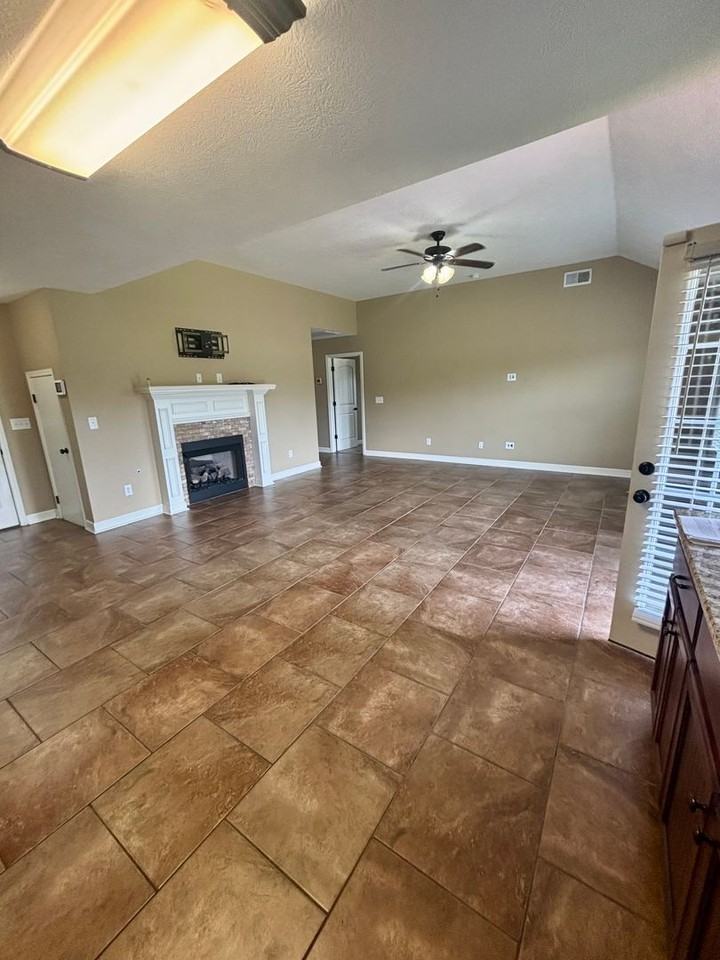65 Birch Hollow Ln - Photo 7 of 26