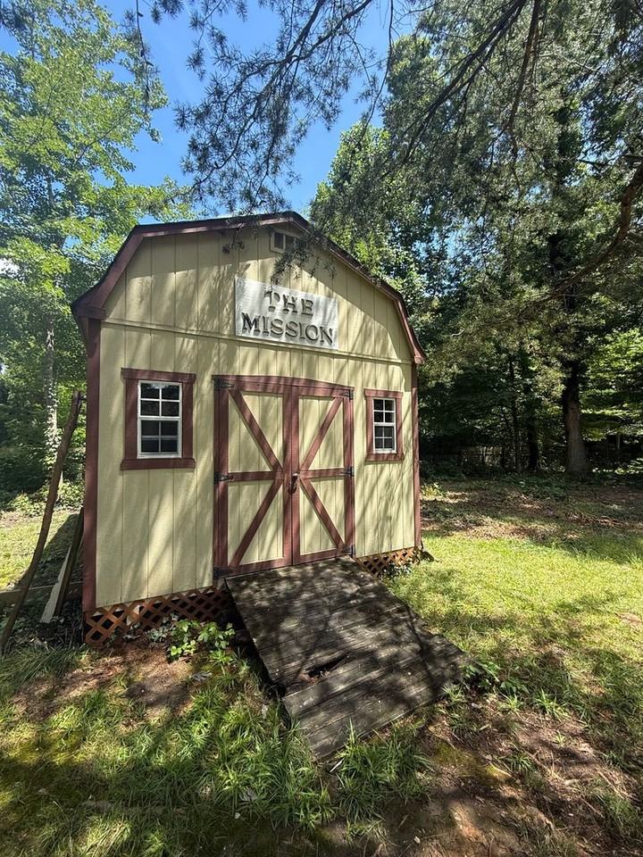 3514 Normandy Rd - Photo 3 of 13