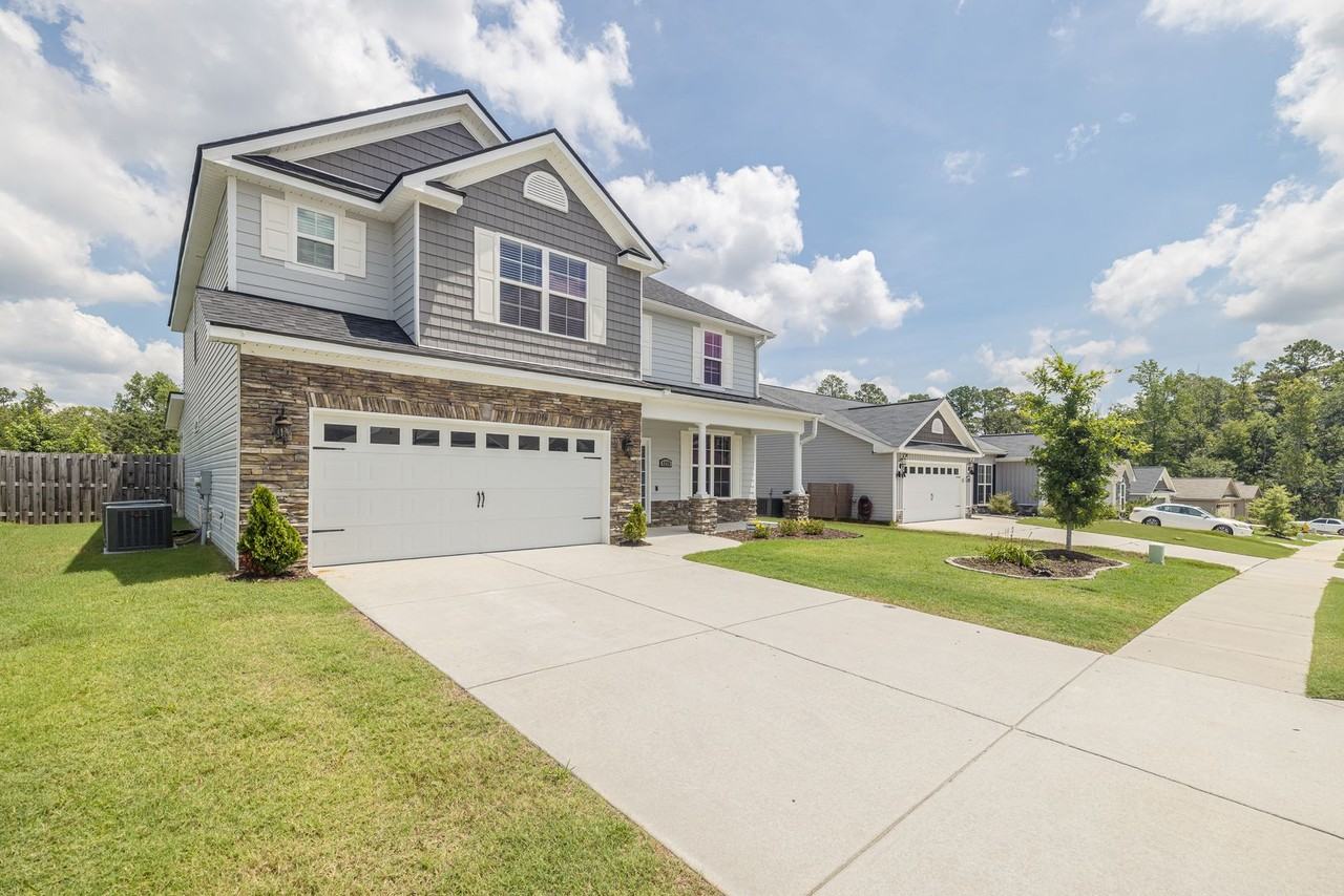 5270 Copse Dr - Photo 3 of 50