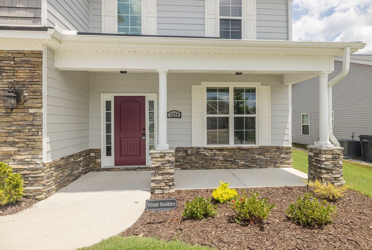 5270 Copse Dr - Photo 4 of 50