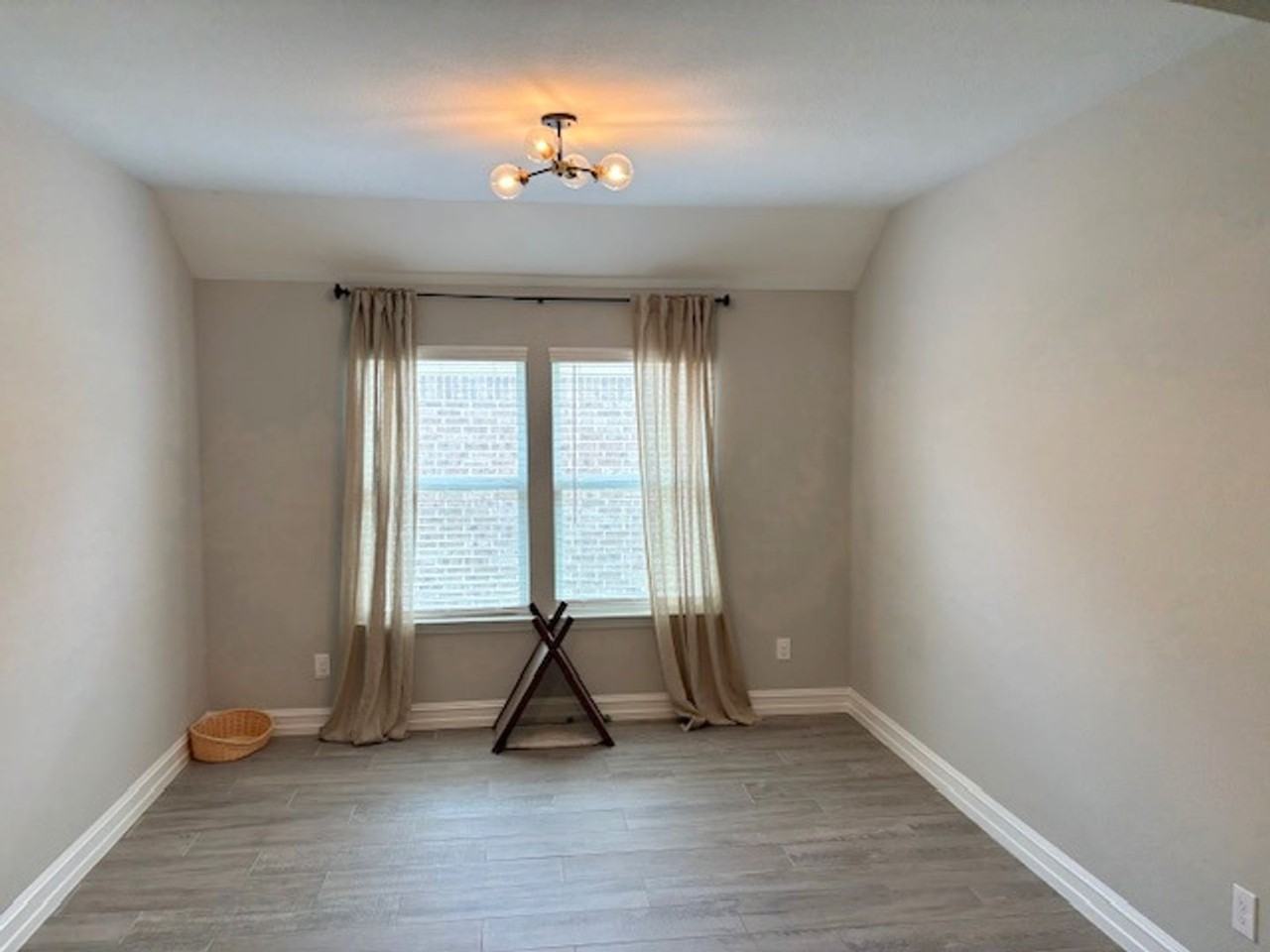 5840 Coppermill Rd - Photo 2 of 36