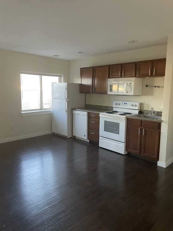 125 Central Avenue #2D - Photo 2 of 11